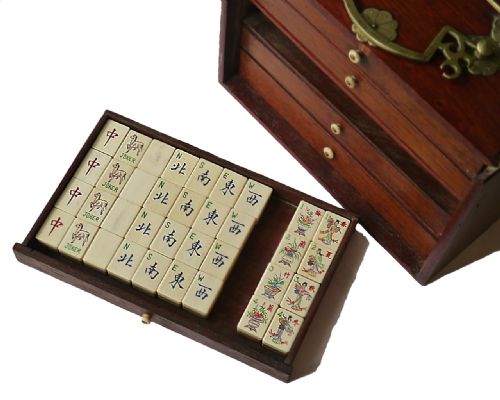 fig 1. Mahjong Set, Shanghai, 1920-30