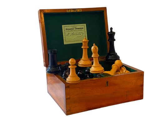 Jaques Staunton Weighted ‘4.5 Inch’ Boxwood & Ebony Chess Set, 1930s