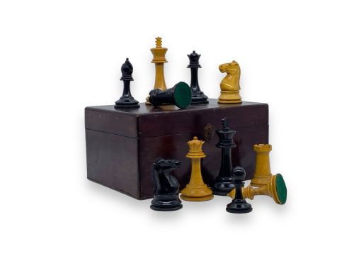Good Weighted 'Staunton Pattern' Boxwood & Ebony Chess Set, Circa 1900
