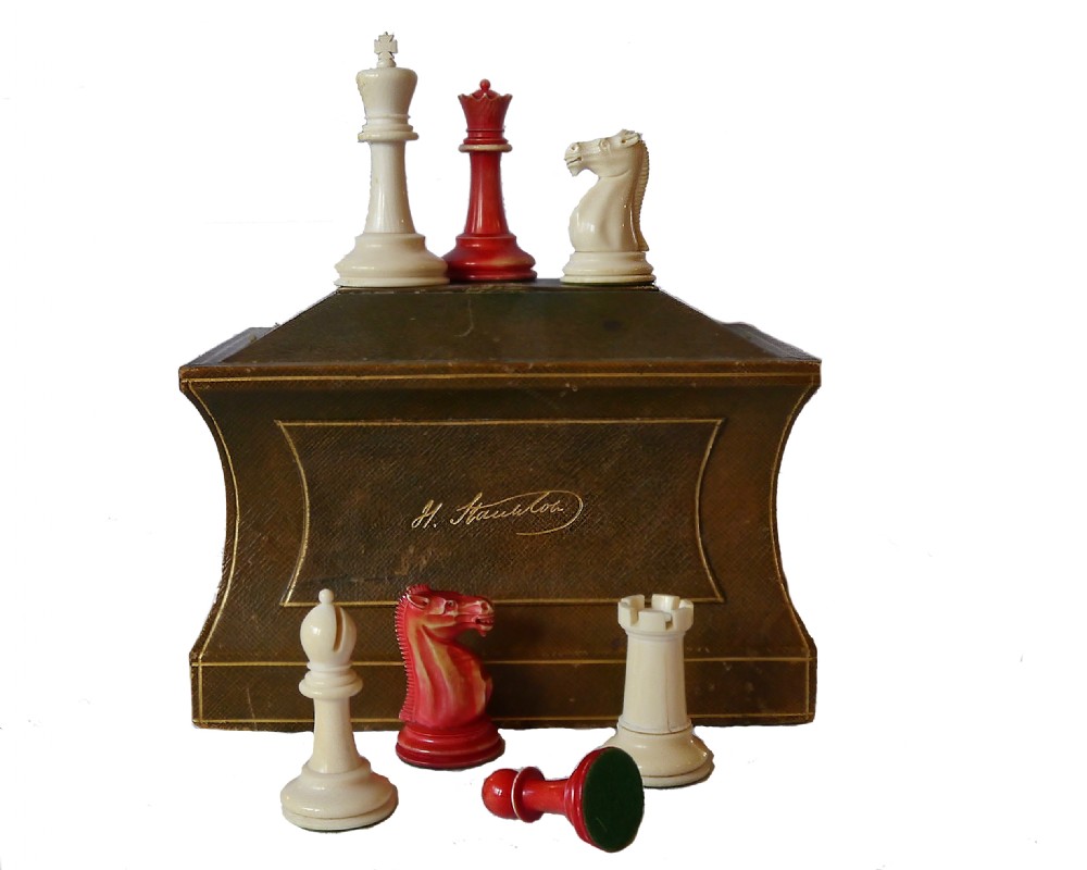 Jaques Staunton Ivory Chess Set with Rare Green Sarcophagus Casket, 1920s-30s