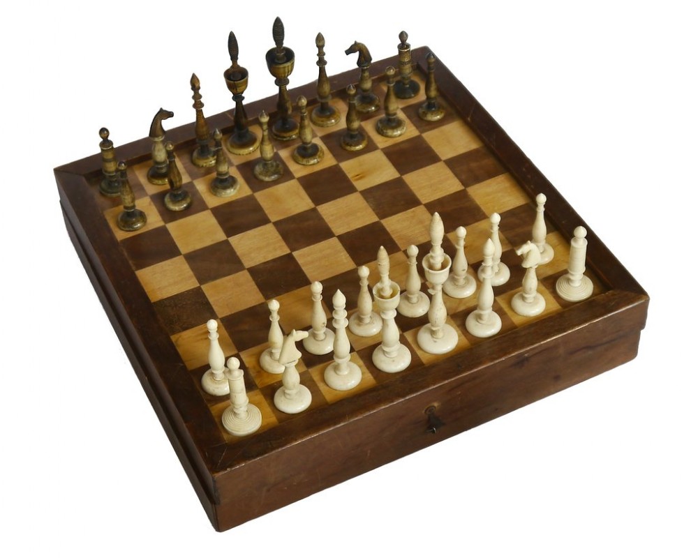 Antique German Selenus Chess Set & Board, Early 19th Century