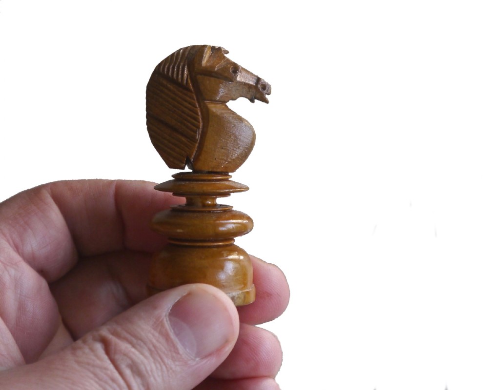 ‘St George’ Boxwood & Ebony Chess Set, 19th century View III