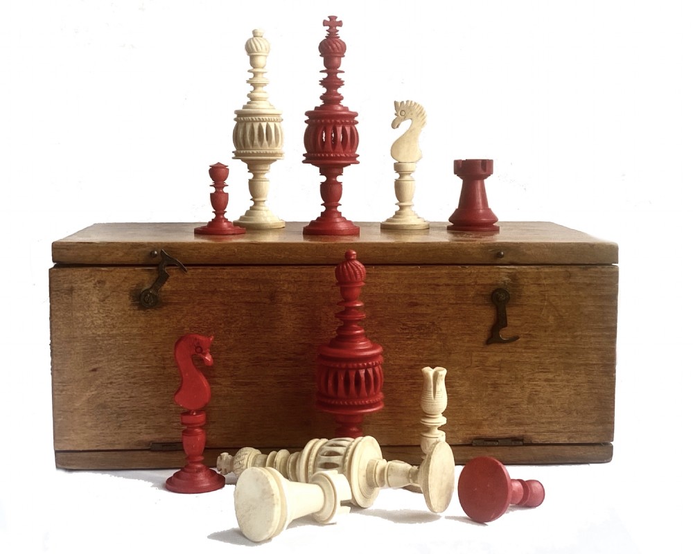 Antique ‘Selenus Pattern’ Chess Set, Nuremberg, circa 1850