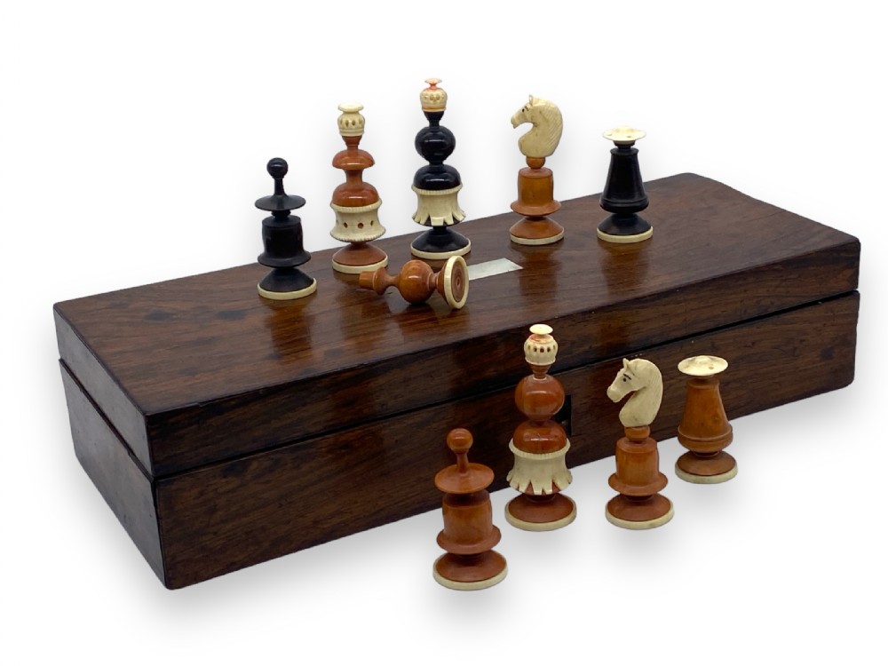 Antique French 'Lyon Pattern' Fruitwood and Bone-Mounted Chess Set, 19th Century