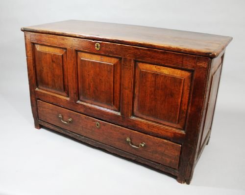 fig 1. 18thc pine mule chest