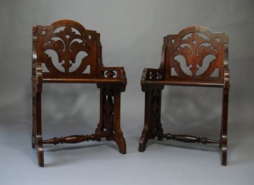 19th Continental Oak Gothic Choir Charis