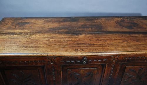 fig 1. 18thc elm mule chest, possibly Irish