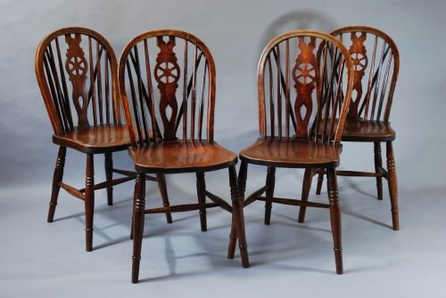 Set of Four 19thc Wheelback Windsor Chairs