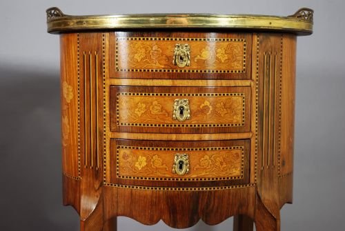 fig 3. Pair of table en chiffoniere with three drawers