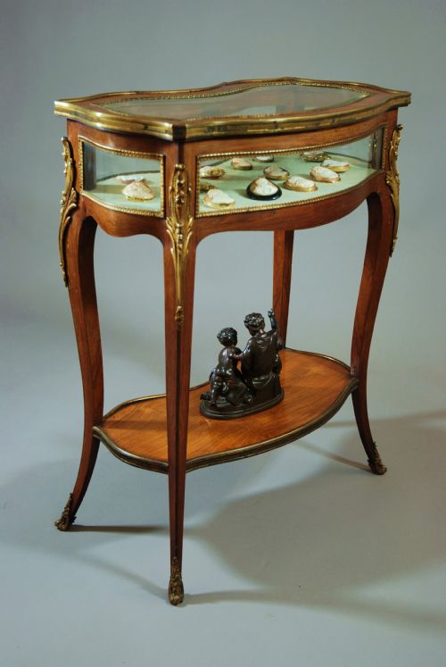 fig 3. Late 19thc French bijouterie table of fine quality