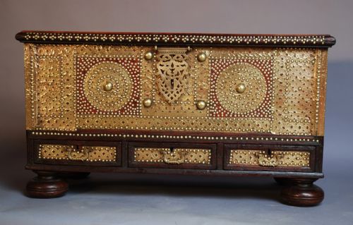 fig 1. Mid 18thc highly decorative Sinhalese traders chest