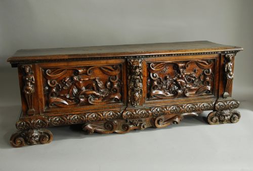 fig 3. Rare Italian late 16th century walnut cassone