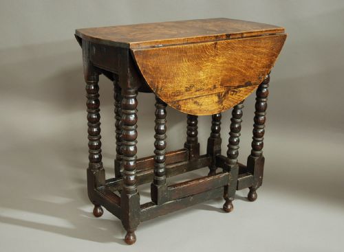 Rare 17thc Gateleg Table of Small Proportions