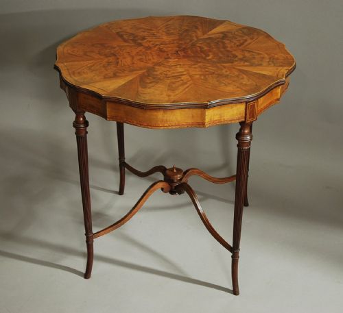 Edwardian Fine Quality Mahogany Centre Table