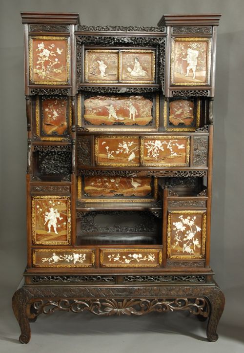 Superb Quality Large Japanese Meiji Period Shodana Cabinet with Lacquered Shibyama Panels
