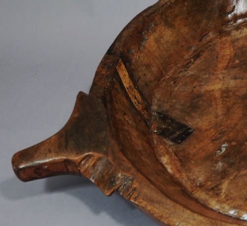 EARLY 19TH CENTURY CONTINENTAL RUSTIC TREEN BIRCH PLATTER - ADDITIONAL PHOTO 2