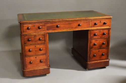 Late 19th Century Mahogany Pedestal Desk of Small Proportions