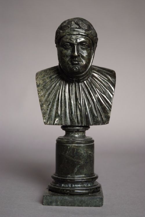 Fine Quality 19th Century Serpentine Carved Bust of Dante