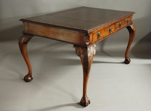fig 3. 19thc fine quality Chippendale style mahogany writing table