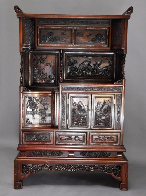 fig 3. Superb quality 19thc finely carved Japanese Meiji period padouk Shodana