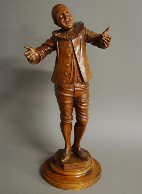 Late 19th Century French Finely Carved Walnut Figure of a Pierrot