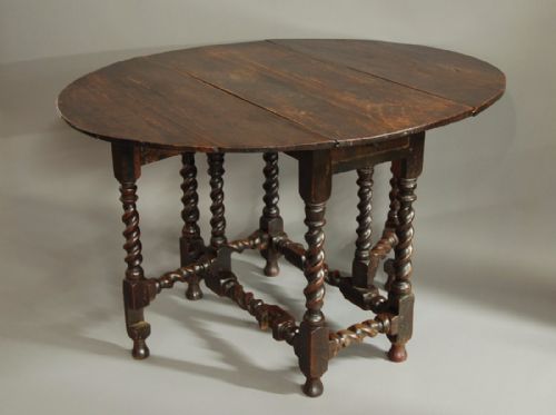 Late 17thc Oak Gateleg Table of Small Proportions and Good Patina