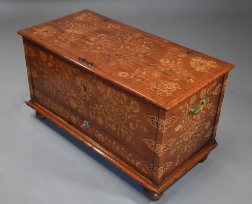Rare Superb Quality Mid 19thc Highly Decorative Continental Floral Marquetry Teak Chest