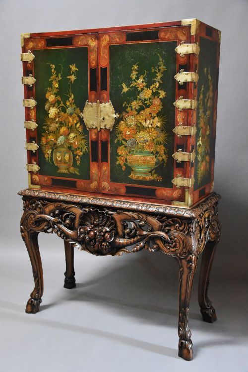 Superb Quality English Early 20th Century George II Style Lacquered Cabinet on Stand