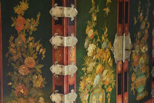 fig 4. Superb quality English early 20th century George II style lacquered cabinet on stand