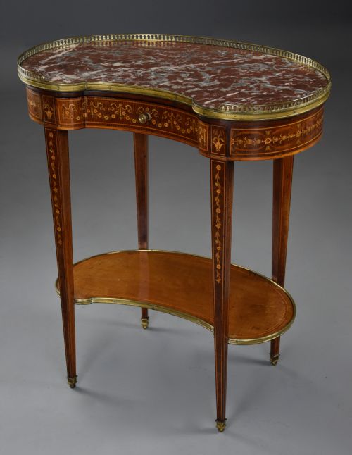 Fine Quality 19thc Two Tier Kidney Shaped Mahogany & Satinwood Marble Top Occasional Table in the Manner of Edwards & Roberts
