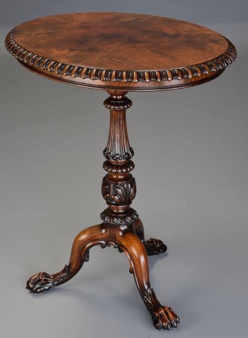 Superb Example of a Mid 19th Century Rosewood Oval Occasional Table
