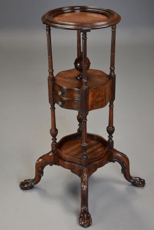 fig 1. Fine quality mahogany gentleman's wash stand of superb patina in the 18th century style