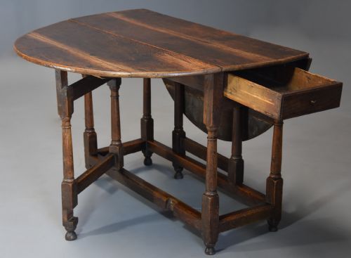 EARLY 18TH CENTURY OAK GATELEG TABLE WITH SUPERB ORIGINAL PATINA - ADDITIONAL PHOTO 4