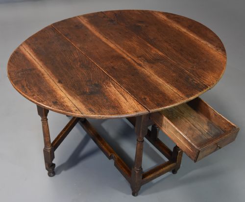 EARLY 18TH CENTURY OAK GATELEG TABLE WITH SUPERB ORIGINAL PATINA - ADDITIONAL PHOTO 6