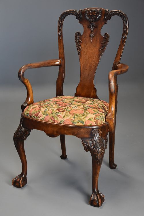 Early 20th Century Walnut Open Armchair in the Queen Anne Style