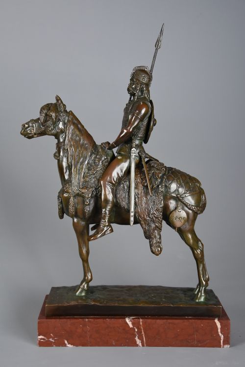 fig 2. Superb quality late 19thc French bronze of a ‘Gallic Horseman’ signed E. Fremiet with ‘Barbedienne’ foundry mark