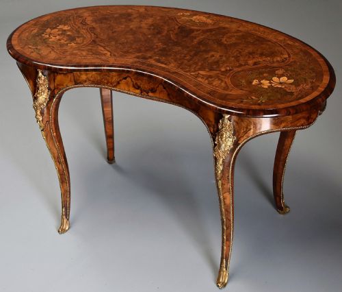 Superb Quality Mid 19th Century Burr Walnut and Marquetry Kidney Shaped Table in the Manner of Gillows