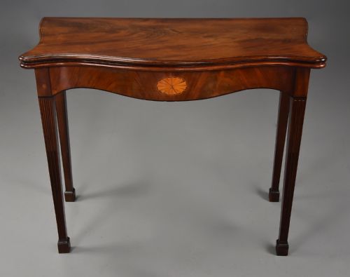 Elegant 18th Century George III Serpentine Mahogany Tea Table of Fine Quality and Patina