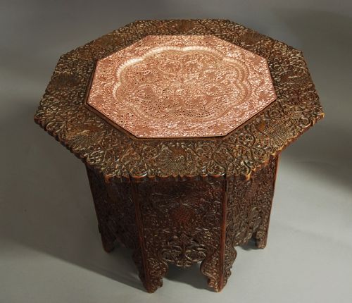LATE 19TH CENTURY INDIAN HARDWOOD TABLE OF OCTAGONAL SHAPE WITH COPPER INSET TOP - ADDITIONAL PHOTO 3