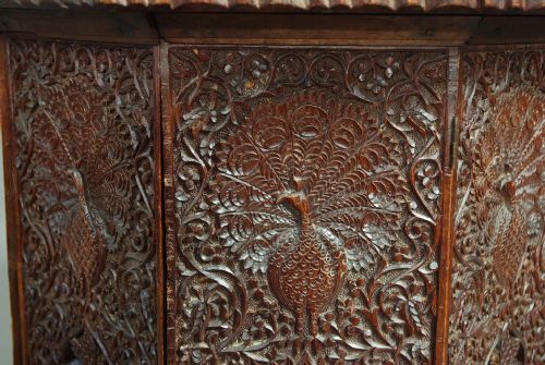 LATE 19TH CENTURY INDIAN HARDWOOD TABLE OF OCTAGONAL SHAPE WITH COPPER INSET TOP - ADDITIONAL PHOTO 6