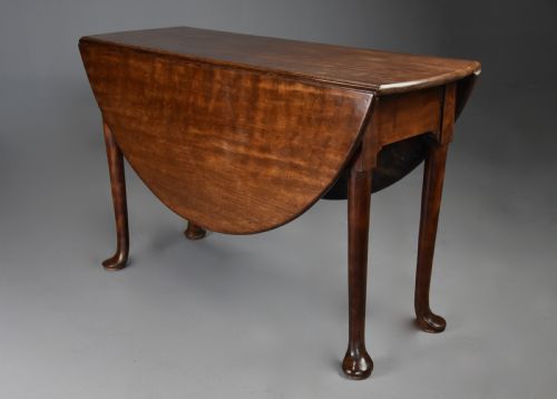 Mid 18thc Finely Figured Solid Mahogany Drop Leaf Dining Table with Fine, Faded Patina