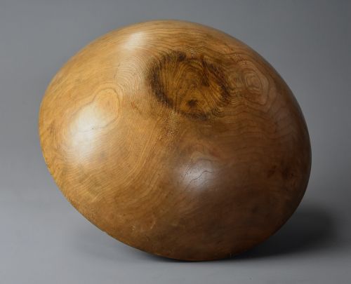 LATE 19TH CENTURY SYCAMORE DAIRY BOWL WITH LOVELY WARM PATINA - ADDITIONAL PHOTO 7