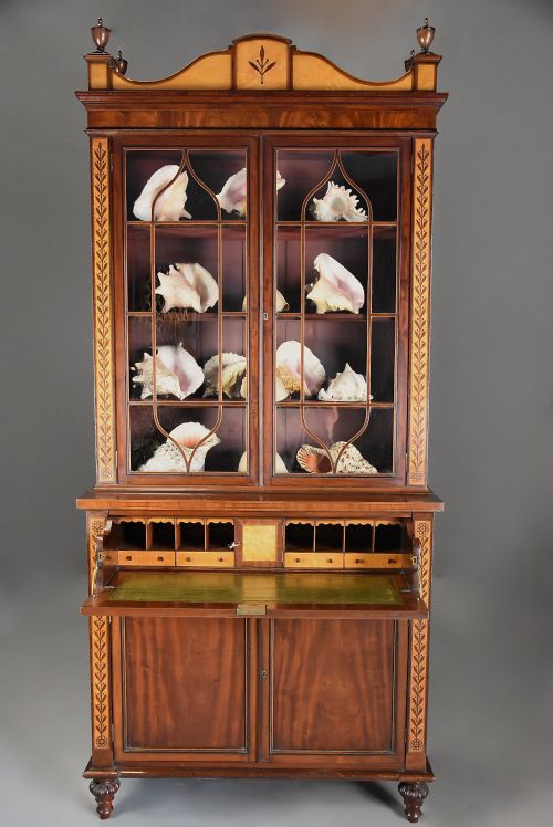 EARLY 19TH CENTURY FINE QUALITY MAHOGANY MAPLE SECRETAIRE BOOKCASE IN THE MANNER OF GEORGE BULLOCK - ADDITIONAL PHOTO 2