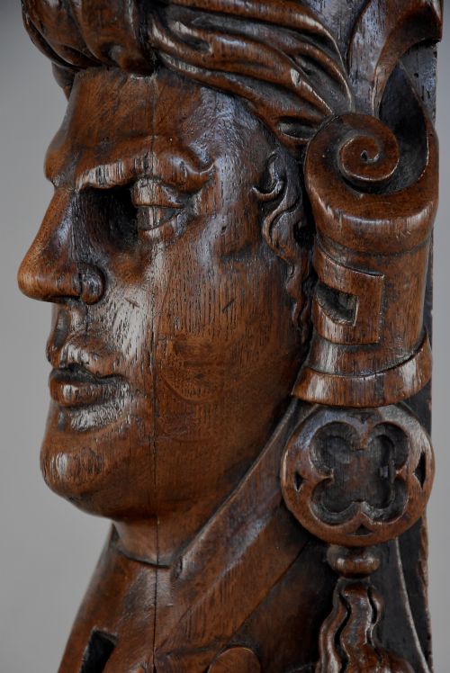 LATE 17TH CENTURY CARVED OAK CORBEL IN THE STYLE OF A MEDIEVAL MAN POSSIBLY CONTINENTAL - ADDITIONAL PHOTO 10