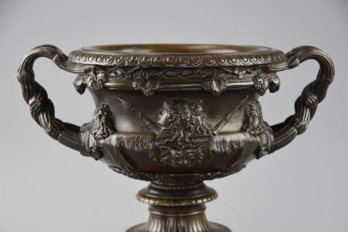 LATE 19TH CENTURY GRAND TOUR BRONZE REDUCTION OF 'THE WARWICK VASE' AFTER THE ANTIQUE - ADDITIONAL PHOTO 5