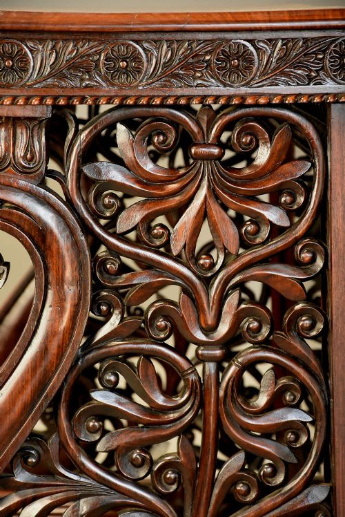 MID 19TH CENTURY CARVED ANGLO INDIAN PADOUK CONSOLE TABLE PROBABLY FROM THE BOMBAY REGION - ADDITIONAL PHOTO 5