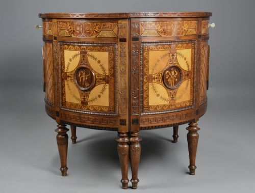 STUNNING PAIR OF EARLY 20TH CENTURY ITALIAN EXHIBITION QUALITY DEMILUNE SIDE CABINETS IN THE NEOCLASSICAL STYLE BY PIETRO FERRARIO - ADDITIONAL PHOTO 17