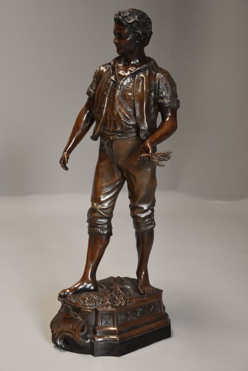 LARGE LATE 19TH CENTURY FRENCH BRONZED SPELTER FIGURE OF A FARM LABOURER SIGNED FMILLIOT - ADDITIONAL PHOTO 2