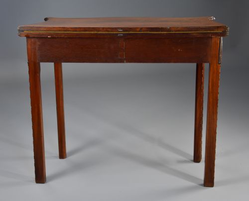 LATE 19TH CENTURY MAHOGANY SERPENTINE SHAPED CARD TABLE IN THE CHIPPENDALE STYLE - ADDITIONAL PHOTO 10