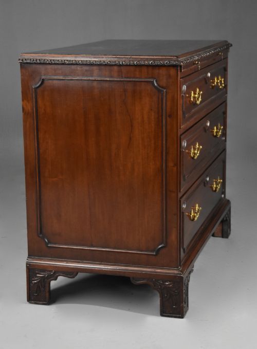 FINE QUALITY LATE 19TH CENTURY MAHOGANY CHEST OF DRAWERS - ADDITIONAL PHOTO 8